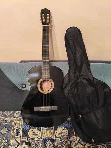 Электротранспорт: Klassik akustik gitara – qara rəng - Korpus: klassik forma, parlaq — 1
