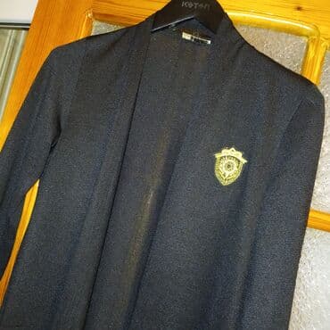 Defekti yoxdur. razmer S -M dir 36-38. az geyinilib — 2