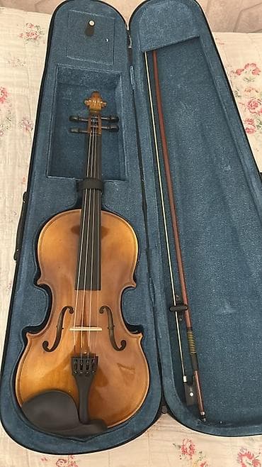 saz simi: Məhsul: Skripka dəsti Təsvir: - Klassik 4/4 ölçülü skripka (tam ölçü) — 1