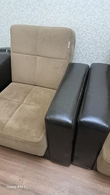 rgb kreslo: İki ədəd klassik naxışlı xalça və 2 ədəd yumşaq kreslo dəsti — 4