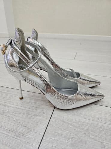 женские серебристые туфли: BASKECID qadın ayaqqabısı – gümüşü rəngdə, iti burunlu, hündur dabanlı — 2