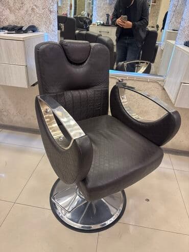 rezin pol: Saş kəsimi kreslosu — 1