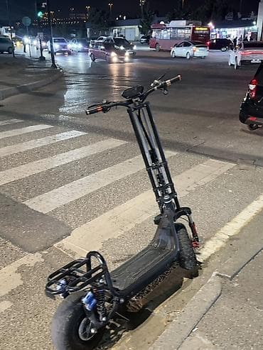 75 yamaha: Skuterin bir dene problemi var tormuz tutan yeri qırılıb başqa — 3