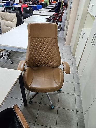 iwlenmiw kreslo: Mudur Kreslollari sekilde gorunduyu kimidir hec bir prablemi yoxdur — 3