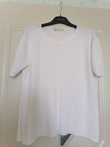 qirmizi piling: Кофточка шёлковая ярко, ало-красного цвета. 10 АЗН.
Размер 40-42 — 2