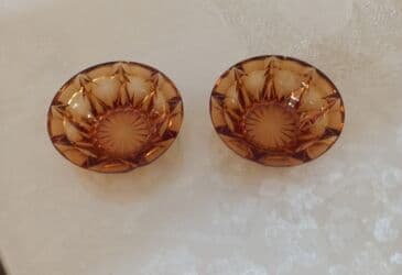 yuxuda qab qaşıq yumaq: Qablar istifadə olunmayıb sadəcə servantda qalıb. Razılaşma yolu ilə — 3