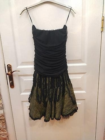 zerli donlar: Qadın donu – qara üst və zeytun-yaşıl ətək kombinasiya - Stil — 2