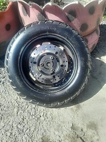 teker alisi: Skuter ön təkər komplekti - Ölçü: 3.50-10 - Marka: Kenda (Nylon) - — 1