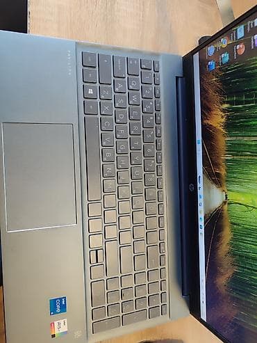 HP: HP Pavilion 15 noutbuku - Prosessor: Intel Core i5 (8CPUs) - 1135G7 — 2