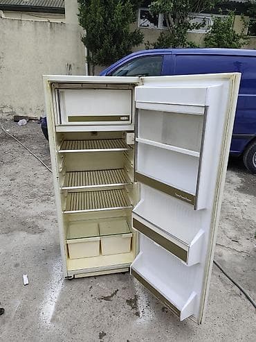 atlant soyuducu: İşlənmiş 1 qapılı Minsk Soyuducu Satılır, rəng - Ağ, Təkərli — 2