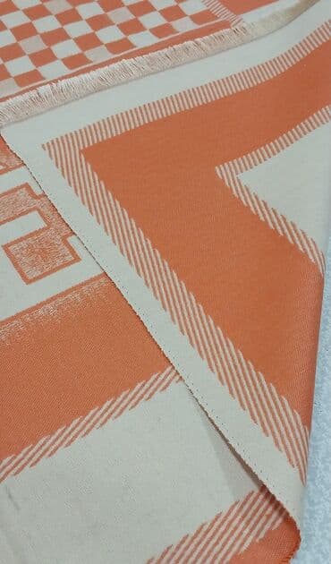 pul kiseleri: Hermes şərfi, xanımlar üçün, təzədir, keyfiyyətlidir. Model: Hermès — 4