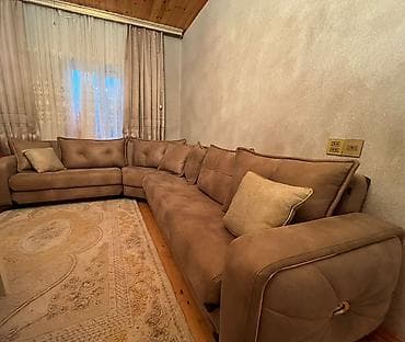 TƏCİLİ EVDƏN ÇIXMALIDLR: Künc divan əla vəziyyətdə 3/2 ölçüdə açılır