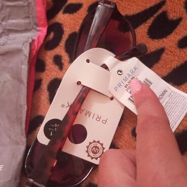 eyneklerin qiymeti: Gün. eynäyi. Germaniyanindi. şüşäsi. gözä. zärär. vermiyändi — 7