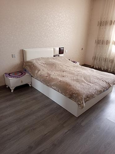 Yataq dəsti 420 Azn satılır.Matras verilir.Bazası yoxdur.Ünvan Yeni — 2