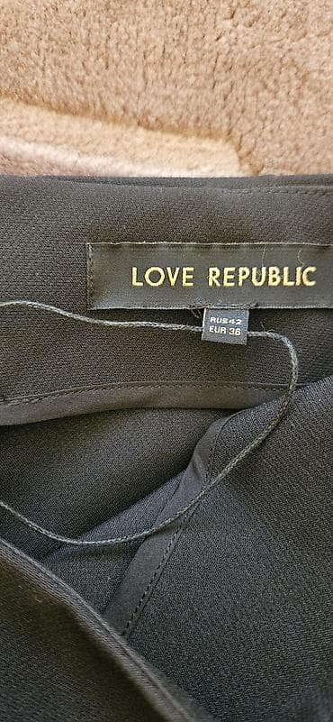 Love Republic yubka - Model: asimmetrik kəsimli, öndən qatlana dizayn — 2