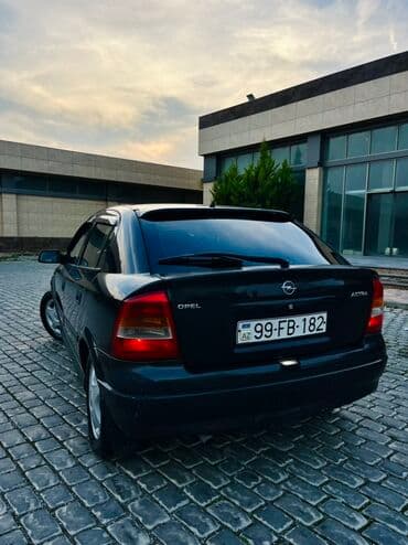 r line volkswagen: Opel Astra: 1.6 л | 2000 г. 450000 км Седан — 2