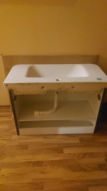 hamam vannalar: Moydadır (hamam üçün lavabo və alt dolab) Krantsiz satilir ve boyuk — 1