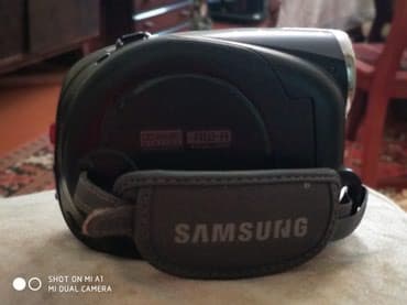 видеокамера hdv: Cox az istifade edilib. Video ve sekil cekir. Sd kart ve balaca disk — 4