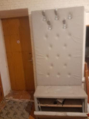 kohne skaf: Dəhliz üçün asılqan. Altı bazalı ayaqqabı qoymaq üçün. Tam sağlam — 4