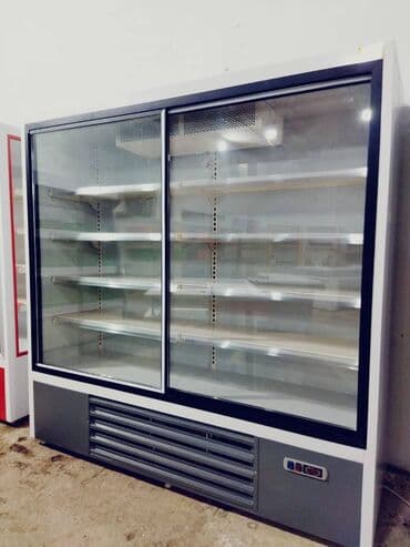 Mağaza vitrin soyuducusu - Önü şüşəli, sürgülü qapılar: məhsulların