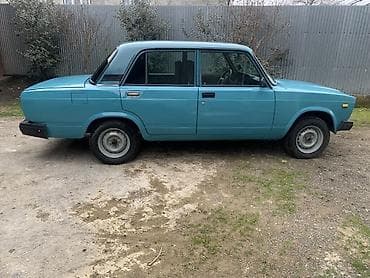vaz 2107 oturacaqlari: Lada 2107 sedan - Kuzov: 4 qapılı sedan, mavi rəng - Mühərrik — 2