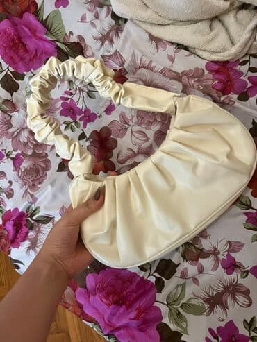 jey krem: Qadın çantası – krem rəngli, yığımlı dizayn - Material: yumşaq — 1