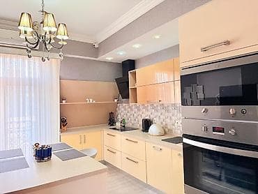 emircanda ev satisi: İcarəyə verilir 5 otaqlı yeni tikili 210 m², Ağ şəhər q. Kateqoriya — 10