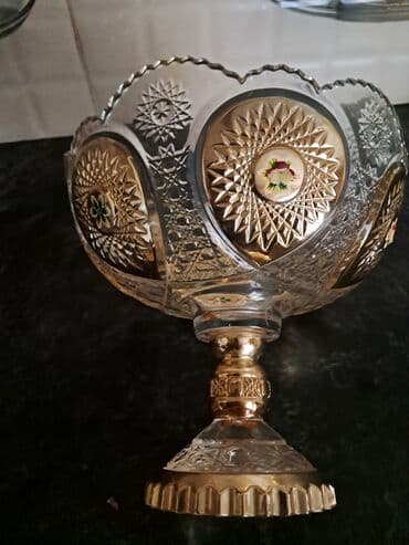 qizil adlarin yazilmasi: Meyve qabu 50azn — 2