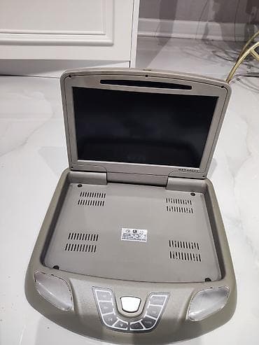 avto manitor: Land Cruiser, Prado üçün tavana bağlanan manitor.Tavan tipli avtomobil — 3