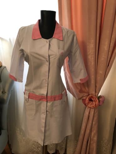 Xalat tibbi Shax ezilmeyen materiali var.Ideal veziyyetde.Endirim