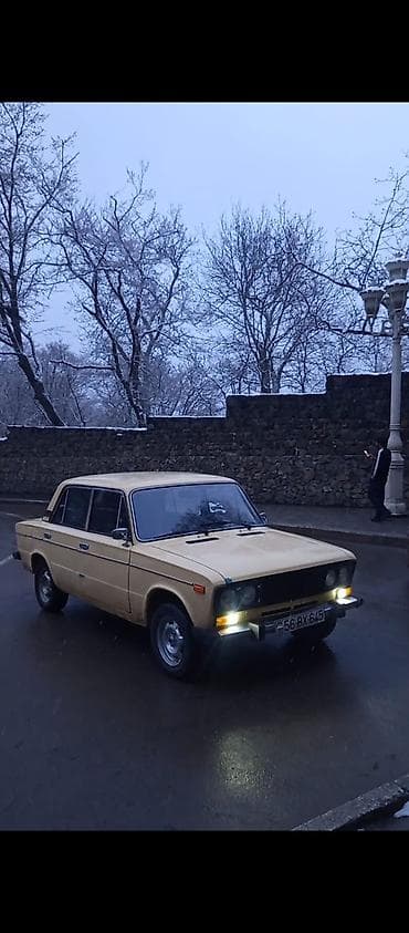 vaz 2106 avtomobil: VAZ 2106, bej rəng, sedan kuzov. Texniki xüsusiyyətlər: - Ön təkərli — 3