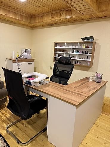 2 el manikür masası: Künc masa, Siyirməli, Polkalı, Teksturalı laminat, Kredit yoxdur — 1