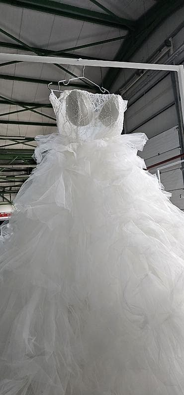 Toy paltarları və aksesuarları: 5 eded gəlinlik — 2