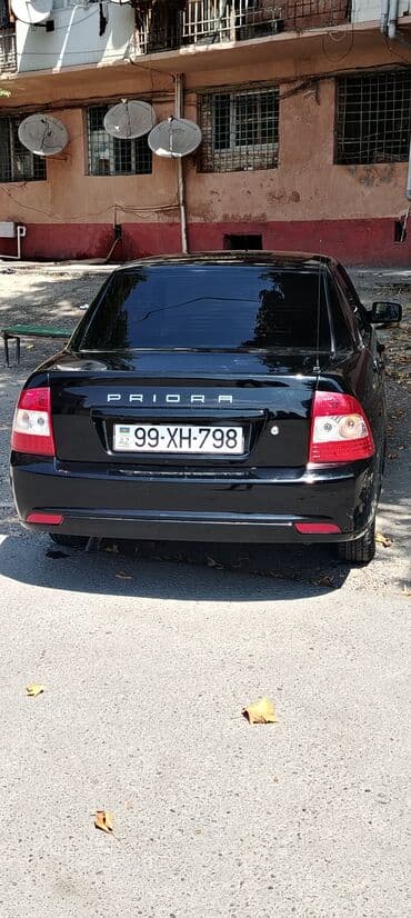 traktor 1221 qiymeti: Lada Priora sedan – qara rəng, 4 qapılı, ön və arxa işıqlar orijinal — 3
