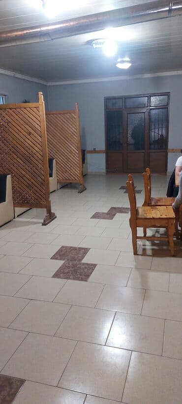 Ev personalı və təmizlik: Ofisiant tələb olunur, Kafe, Aylıq ödəniş, 18-29 yaş — 3