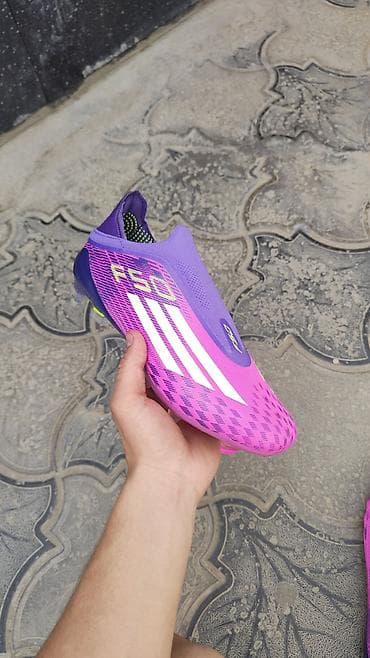 Butslar Adidas, Ölçü: 40, Yeni — 1