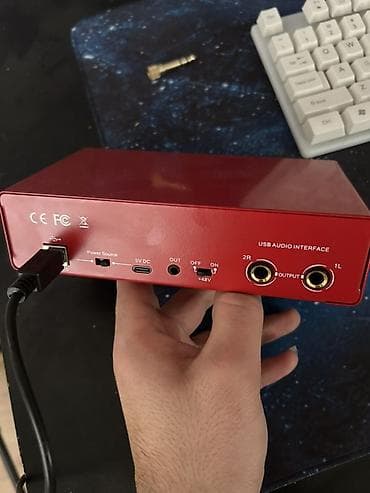 kagiz pullar: USB Audio Interface – 2 giriş / 2 çıxış, 24‑bit/192 kHz – Ön panel — 4