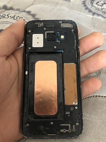 kontakt iphone 13: Samsung smartfon - Model: Samsung Galaxy A3 (2017) seriyasına bənzər — 2