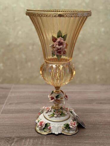 Qədəhlər, İtaliya