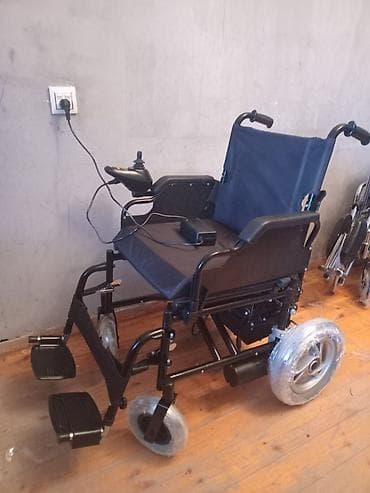 matorlu elil arabasi: Elektriklə işləyən əlil arabası - Yığcam və qatlanan konstruksiya — 1