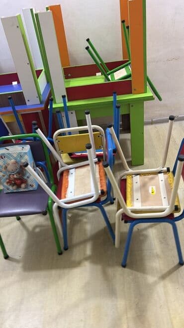 metbex mebeli ustunde: Açılmayan, Dördbucaq masa — 1