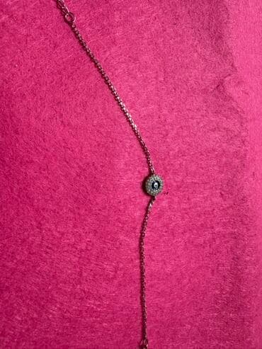 Цепочки: - Qızılı tonlu “M” hərfli boyunbağı: incə zəncir, mərkəzdə minimal “M” at lalafo.az — 2 Цепочки: - Qızılı tonlu “M” hərfli boyunbağı: incə zəncir, mərkəzdə minimal “M” — 2