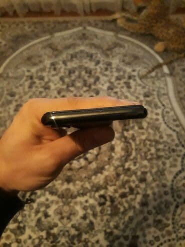 plesdeyşn 3: IPhone X, 64 GB, Qara — 10