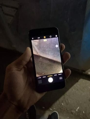 iphone 11 bakida: IPhone 7, 64 GB, Qara, Barmaq izi — 3