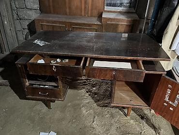 das kubik satilir: Düz masa, Stulsuz, Polkalı, Siyirməli, Taxta — 2