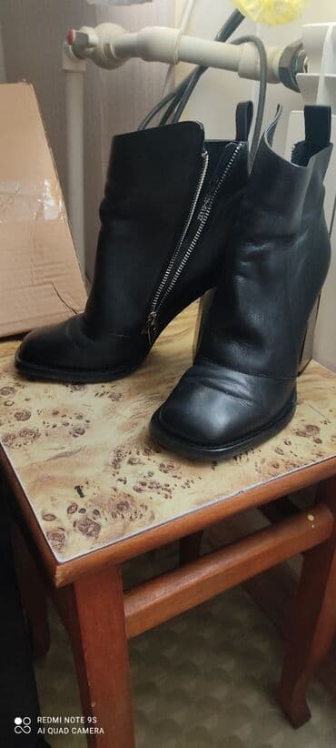 qış botları: Qısaboğaz, Ölçü: 37, rəng - Qara, İşlənmiş — 3