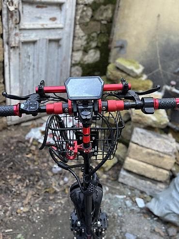 İşlənmiş Elektrik samokat 11", > 1000 Vt, > 45 km/s, Ünvandan götürmə