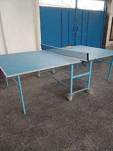 Stolüstü tennis masası – tam ölçülü, iki bölməli konstruksiya — 1