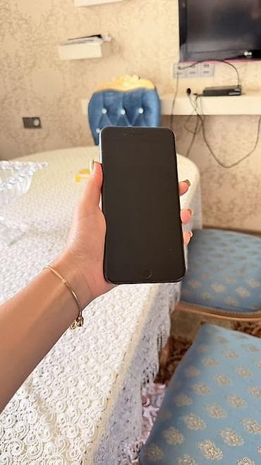 IPhone 8 Plus, Qara, Sənədlərlə lalafo.az -da IPhone 8 Plus, Qara, Sənədlərlə