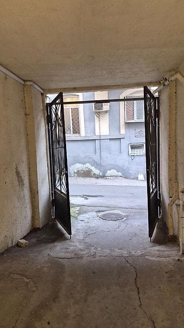 Iceri seher metrosunun yaninda 1 otag temirli ve esyali menzil.kiraye — 4